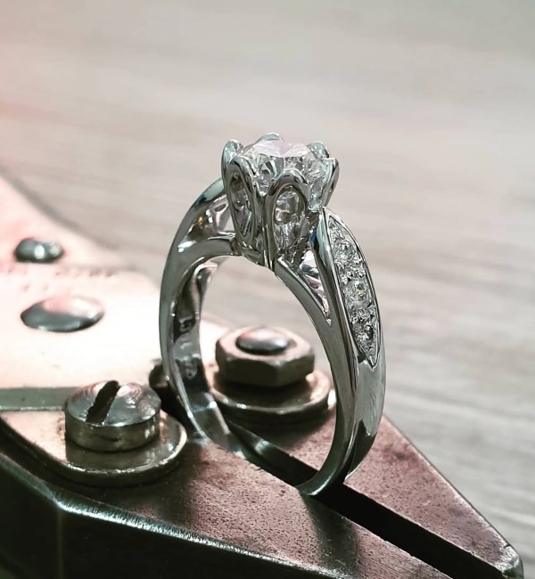 Custom engagement ring design by Studio 39 master jeweler