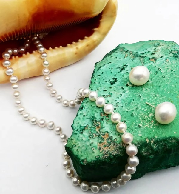 Custom fine jewelry design showcase from Studio 39 Jewellery Design